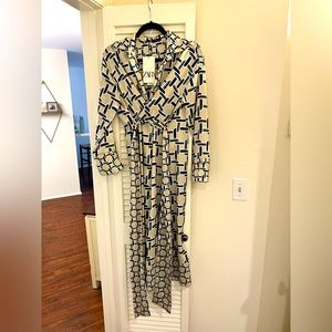 Chain patterned silk material Zara dress